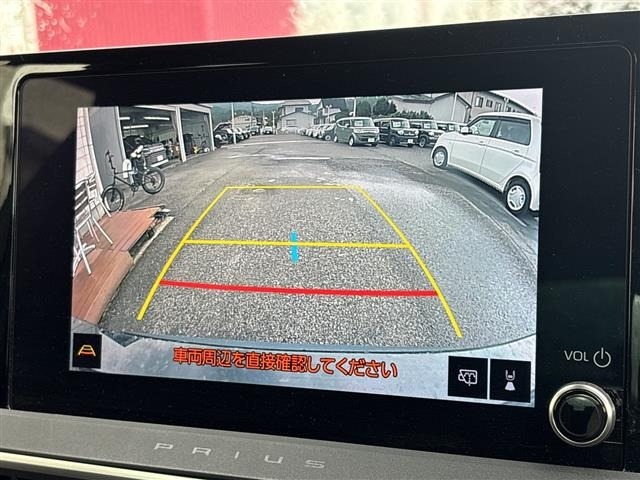 Toyota PRIUS 2023 8272448-13