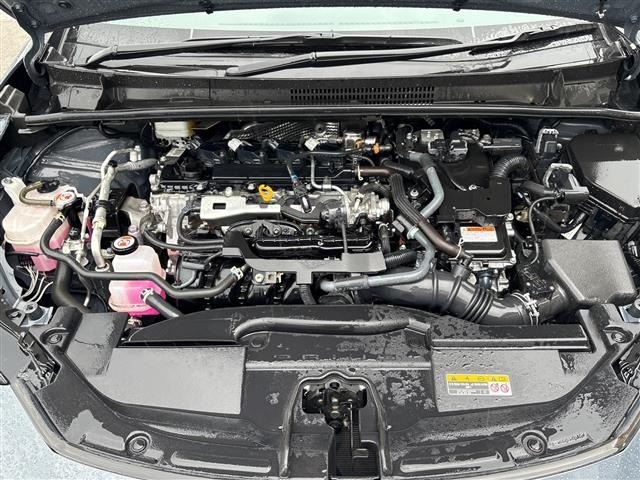 Toyota PRIUS 2023 8272448-15