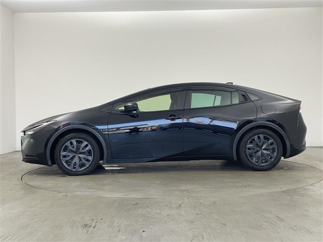 Toyota PRIUS 2023 8272449-19