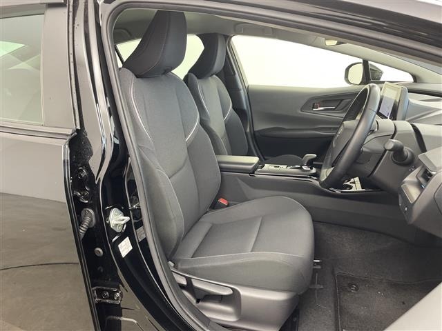 Toyota PRIUS 2023 8272449-3