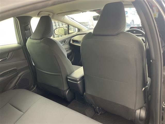 Toyota PRIUS 2023 8272449-5