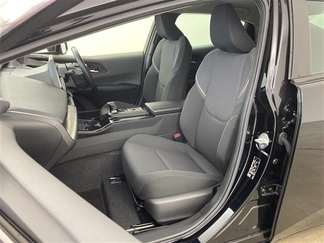 Toyota PRIUS 2023 8272449-9