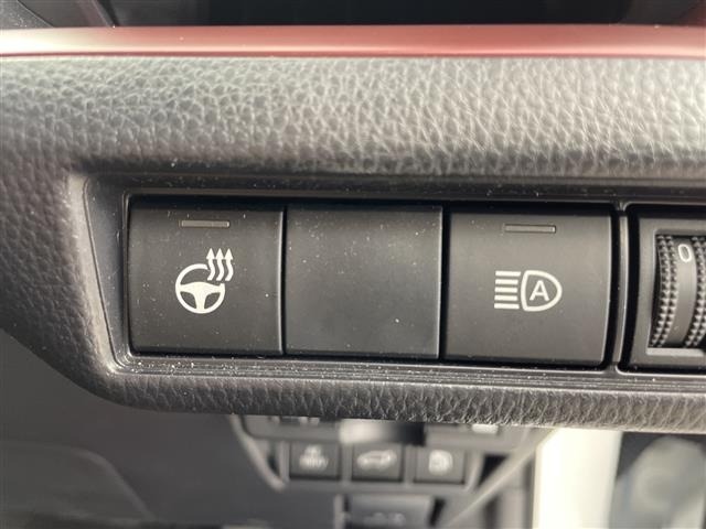 Toyota PRIUS 2024 8272451-12