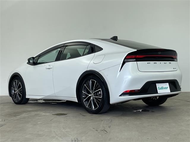 Toyota PRIUS 2024 8272451-13