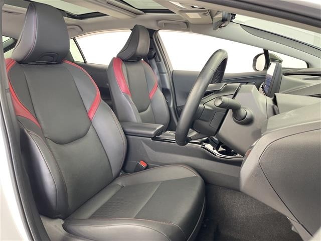 Toyota PRIUS 2024 8272451-2