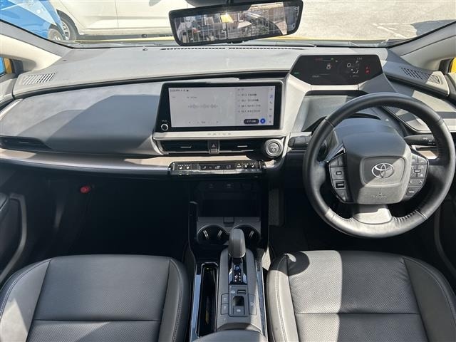 Toyota PRIUS 2023 8272453-15