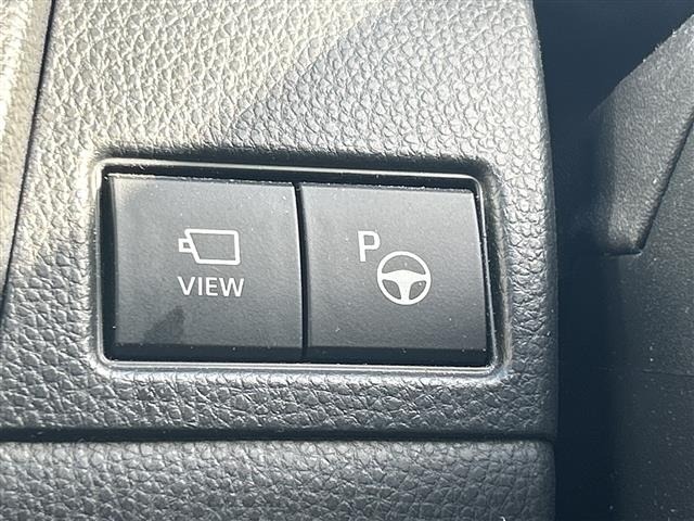 Toyota PRIUS 2023 8272453-3