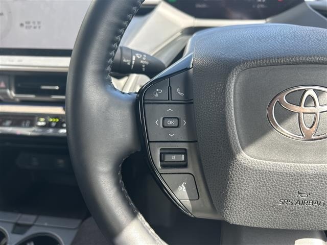 Toyota PRIUS 2023 8272453-8
