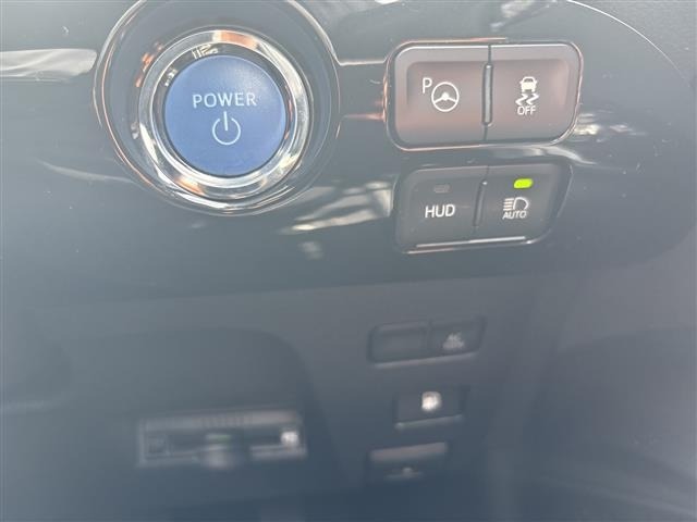 Toyota PRIUS 2021 8272454-13