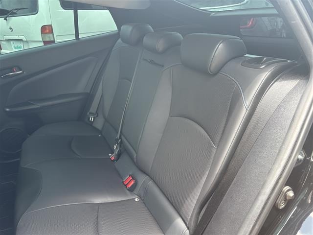 Toyota PRIUS 2021 8272454-5