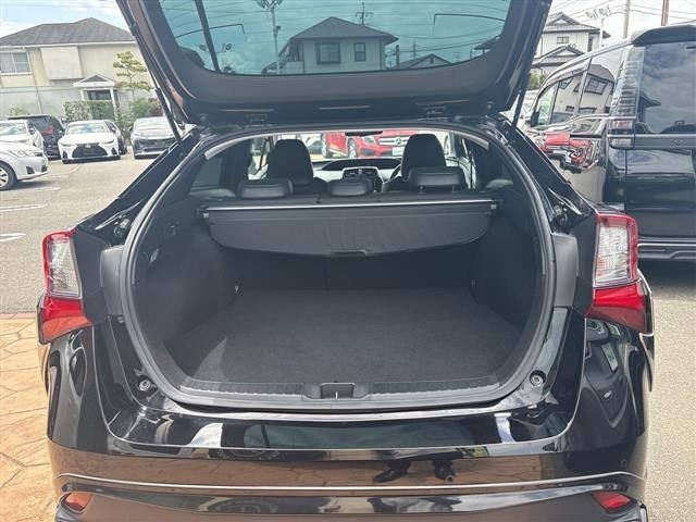 Toyota PRIUS 2021 8272454-6