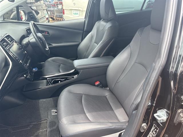 Toyota PRIUS 2021 8272454-7