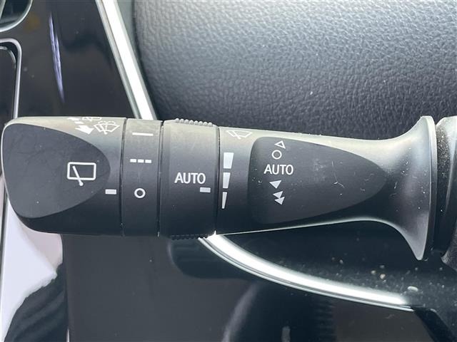 Toyota PRIUS 2019 8272455-13