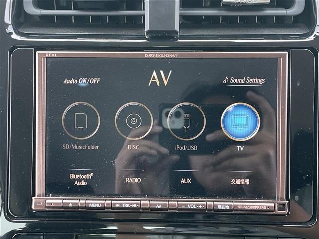 Toyota PRIUS 2019 8272455-24