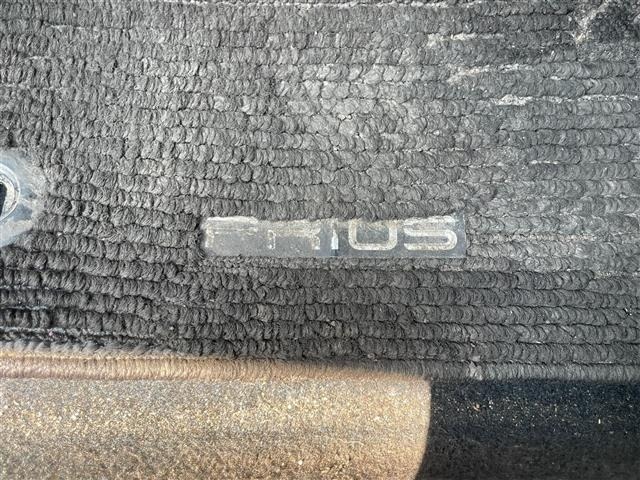 Toyota PRIUS 2019 8272455-7