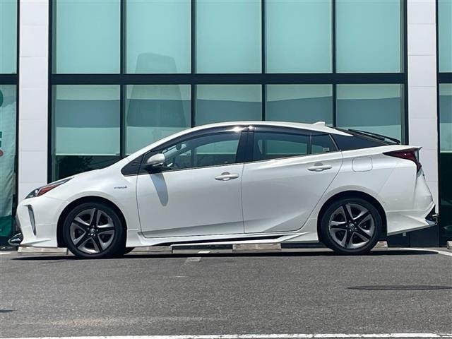 Toyota PRIUS 2019 8272456-11