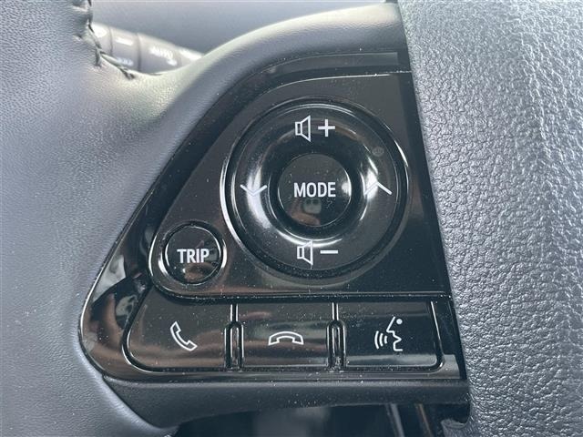 Toyota PRIUS 2019 8272456-3