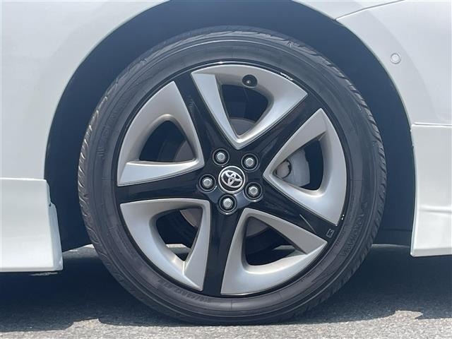 Toyota PRIUS 2019 8272456-4
