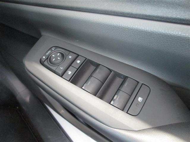 Toyota PRIUS 2024 8272457-22