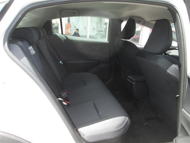Toyota PRIUS 2024 8272457-4