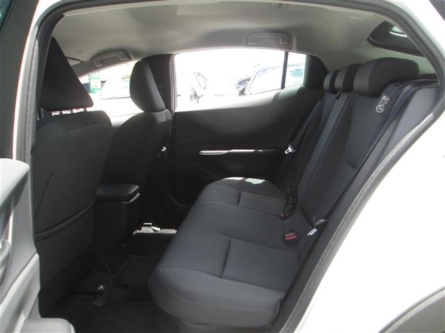 Toyota PRIUS 2024 8272457-6