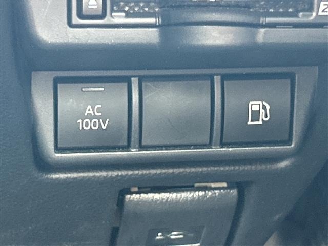 Toyota PRIUS 2023 8272458-12