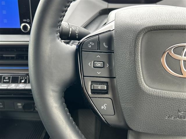 Toyota PRIUS 2023 8272458-3