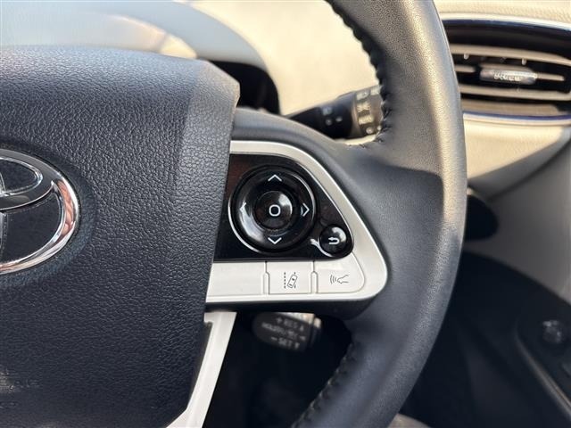 Toyota PRIUS 2016 8272459-3