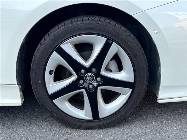 Toyota PRIUS 2016 8272459-6