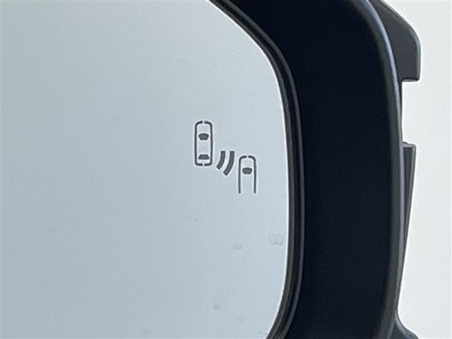 Toyota PRIUS 2023 8272460-18
