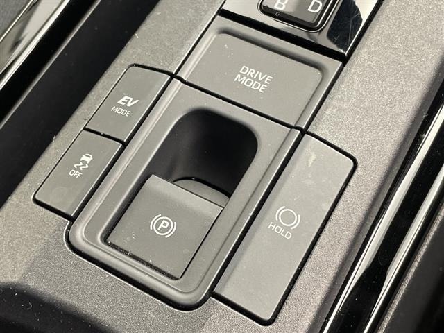 Toyota PRIUS 2023 8272460-4
