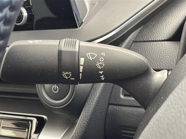 Toyota PRIUS 2023 8272460-8