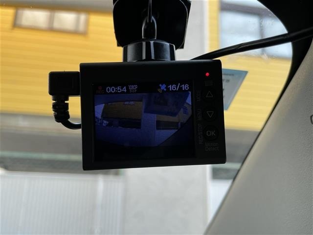 Toyota PRIUS 2013 8272461-11