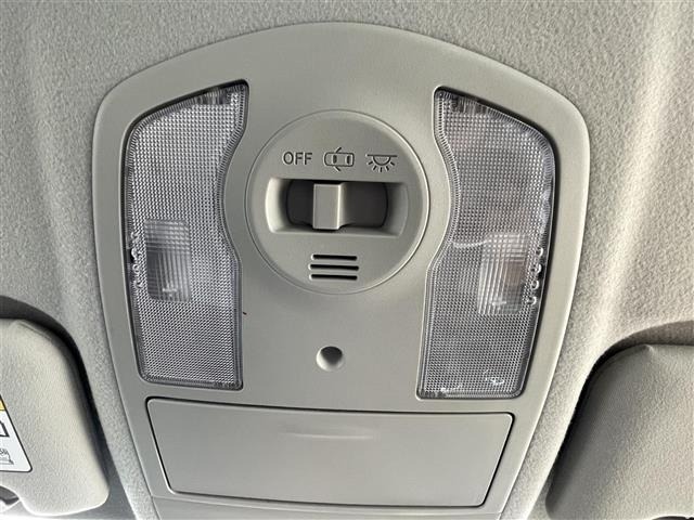 Toyota PRIUS 2013 8272461-22
