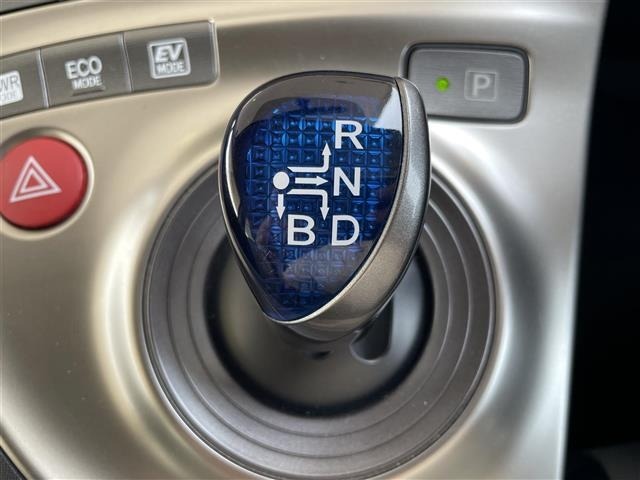 Toyota PRIUS 2013 8272461-8