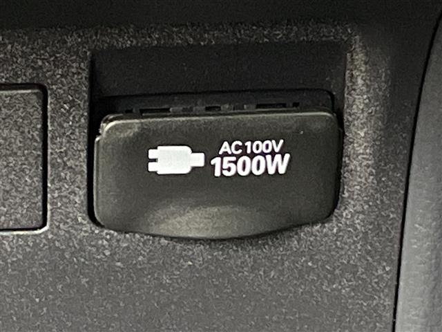 Toyota PRIUS 2023 8272462-18