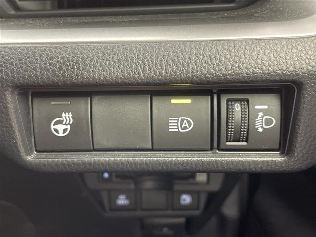 Toyota PRIUS 2023 8272462-6