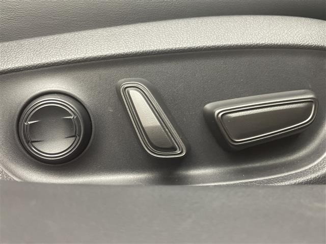 Toyota PRIUS 2023 8272463-3