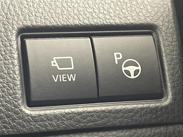 Toyota PRIUS 2023 8272463-7