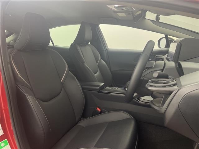 Toyota PRIUS 2023 8272463-9