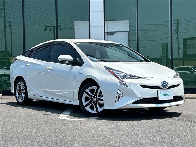 Toyota PRIUS 2017 8272464-0
