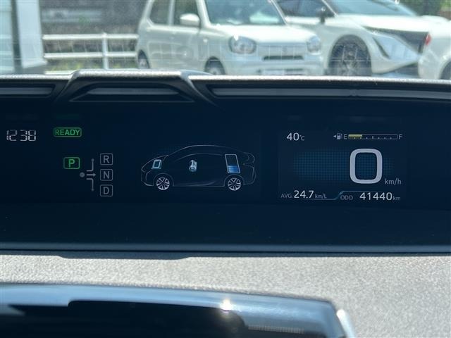 Toyota PRIUS 2017 8272464-1