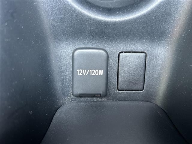 Toyota PRIUS 2017 8272464-11