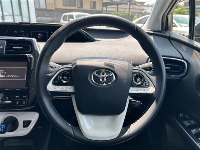 Toyota PRIUS 2017 8272464-15