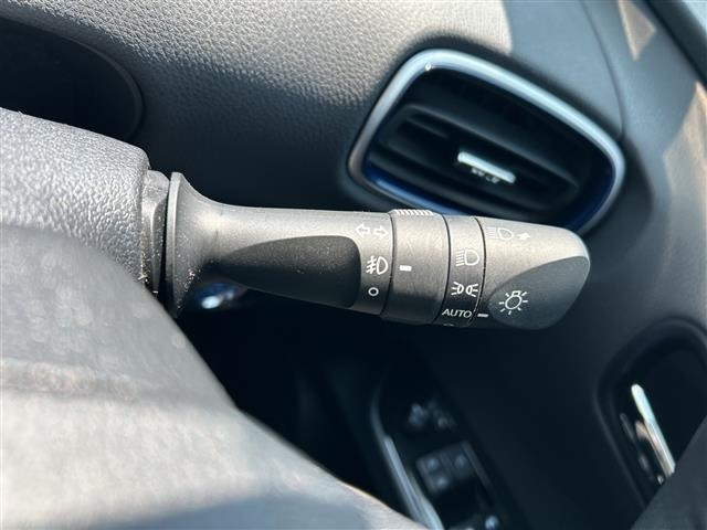 Toyota PRIUS 2017 8272464-21