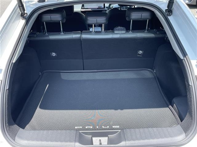 Toyota PRIUS 2024 8272465-12