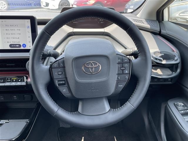 Toyota PRIUS 2024 8272465-17