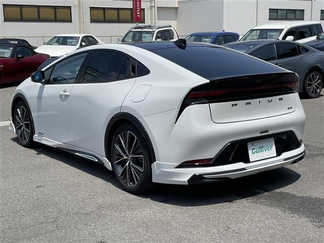 Toyota PRIUS 2024 8272465-4