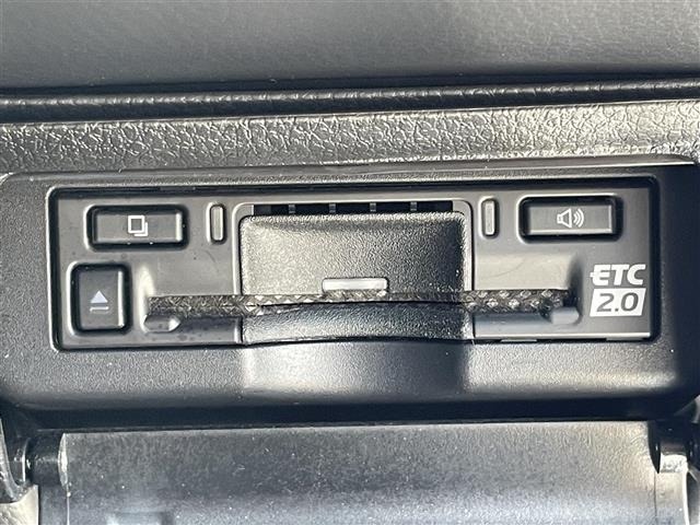 Toyota PRIUS 2024 8272465-7