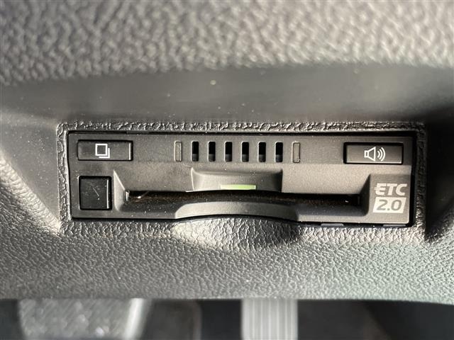 Toyota PRIUS 2021 8272466-18